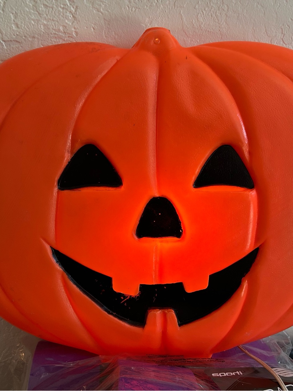Classic Orange Jack-O'-Lantern Pumpkin Light. 14x19